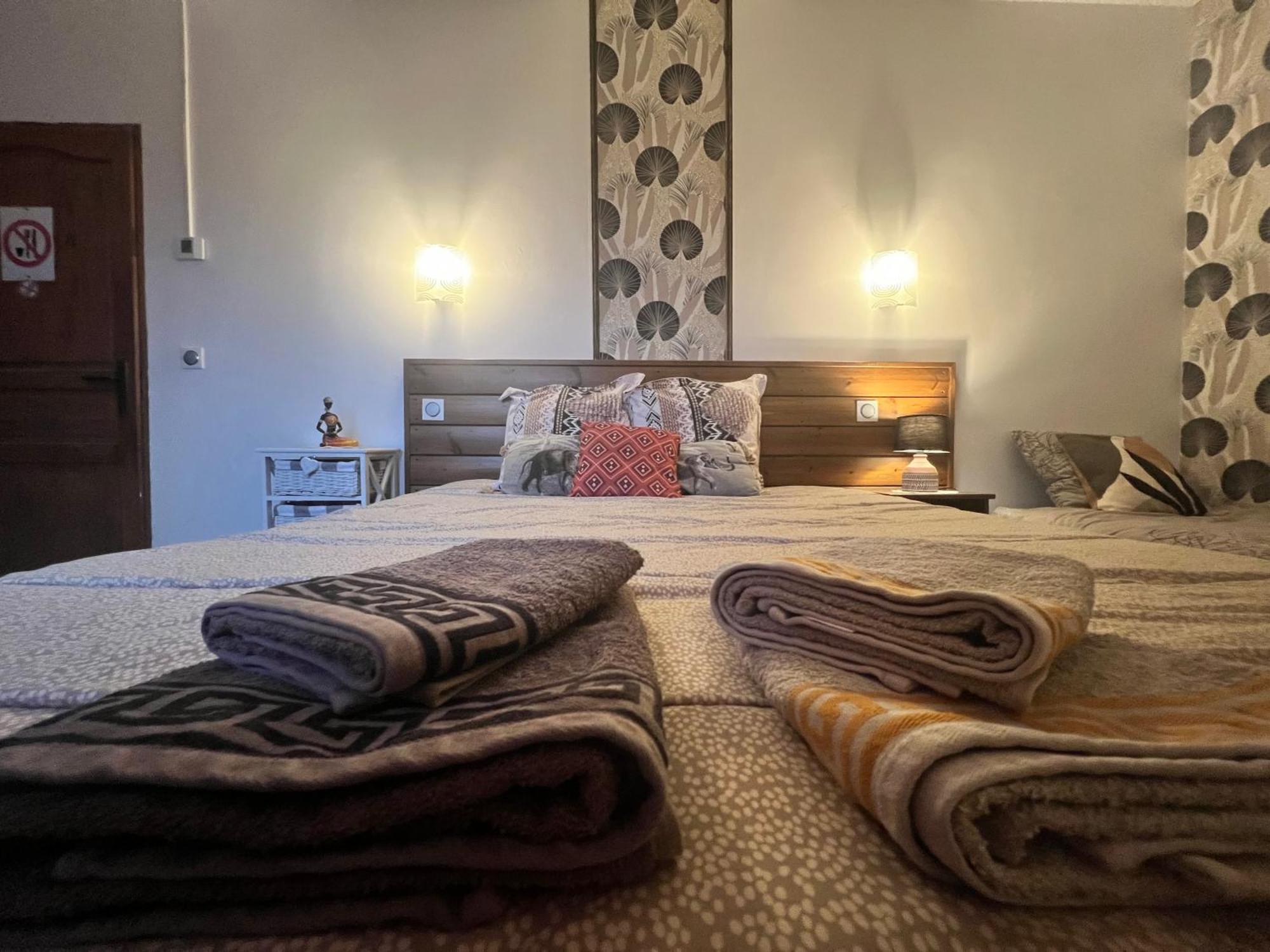 Chambres D'Hotes Le Saint Victor - Provence, Vaucluse Pernes-les-Fontaines Dış mekan fotoğraf